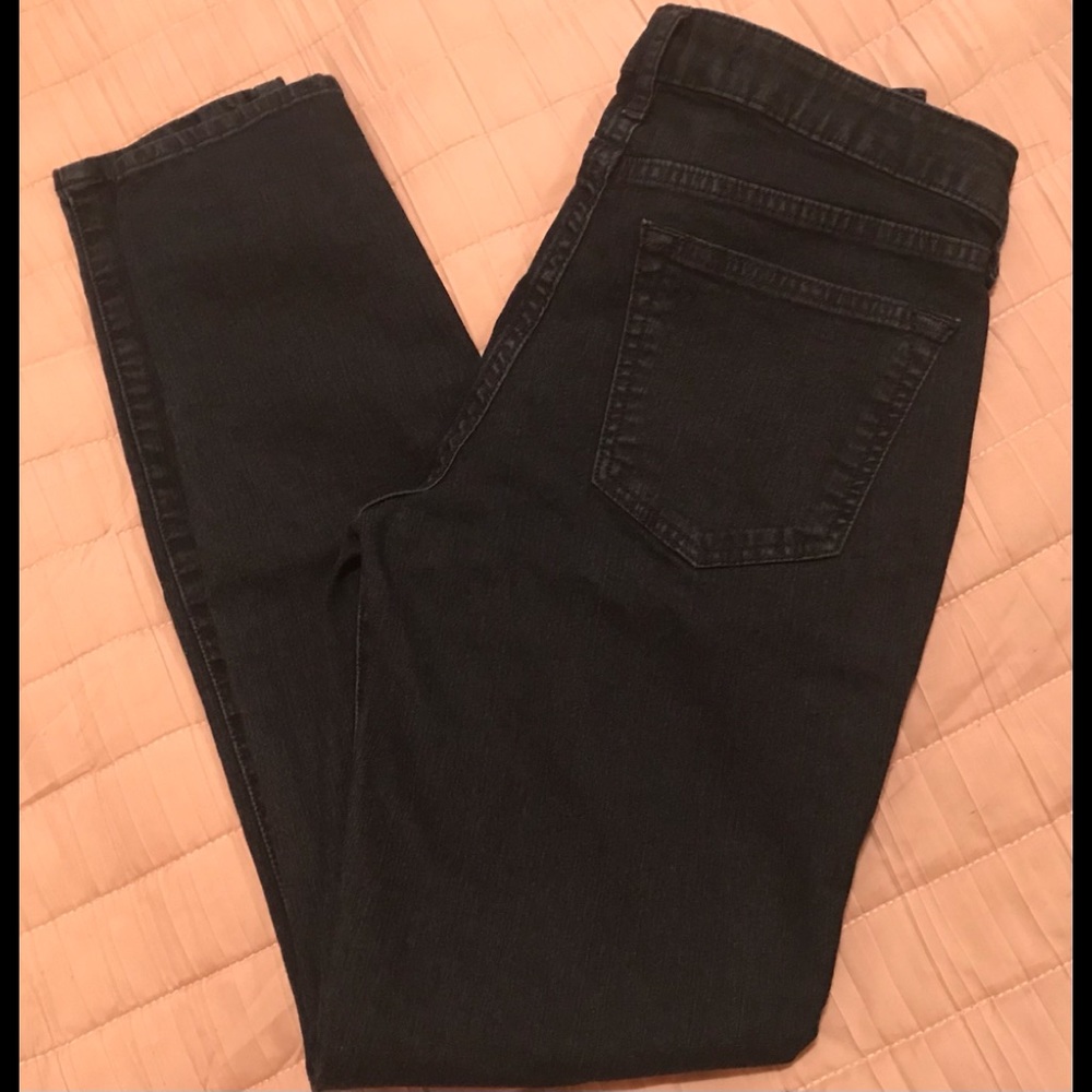 NWOT Rich & Skinny Dark Blue skinny mid rise jeans